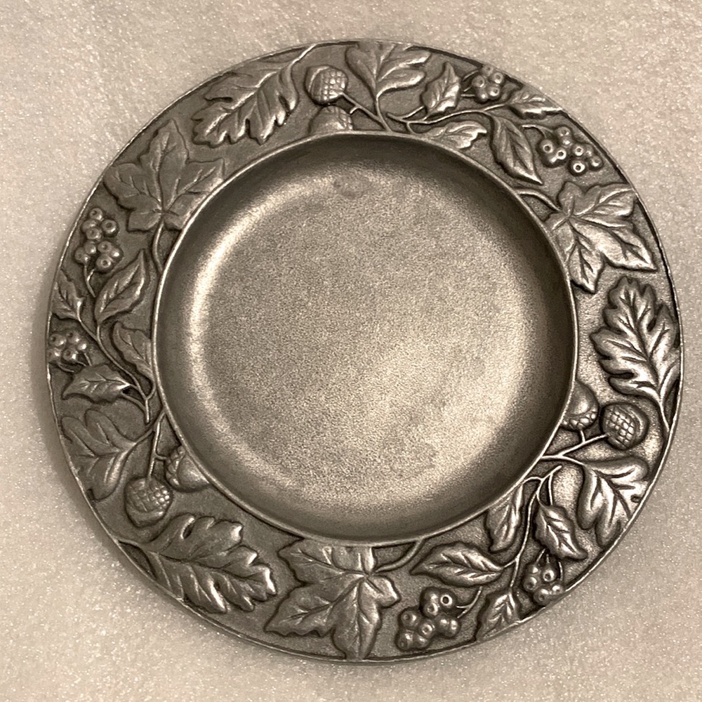 Longaberger Falling Leaves Pewter Plate